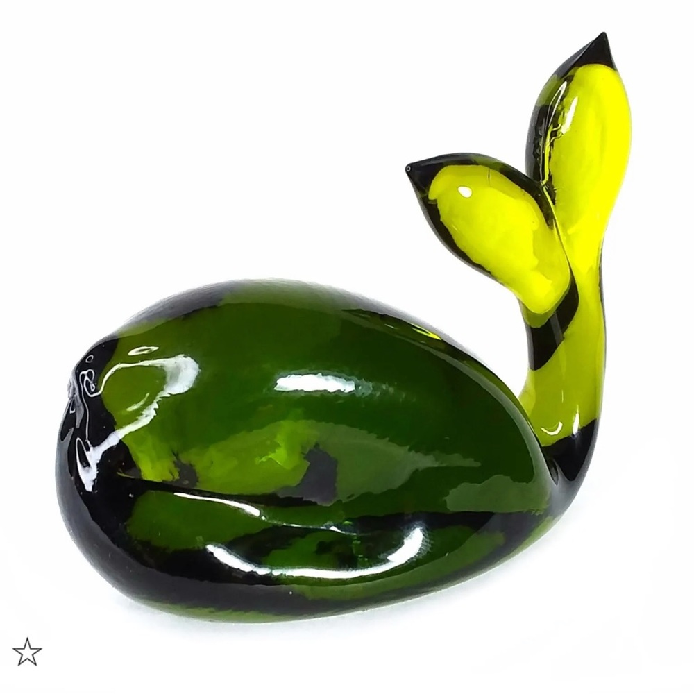 Vintage Pilgrim Art Glass Whale Figurine Paperweight Avocado Green 3.75inX3in